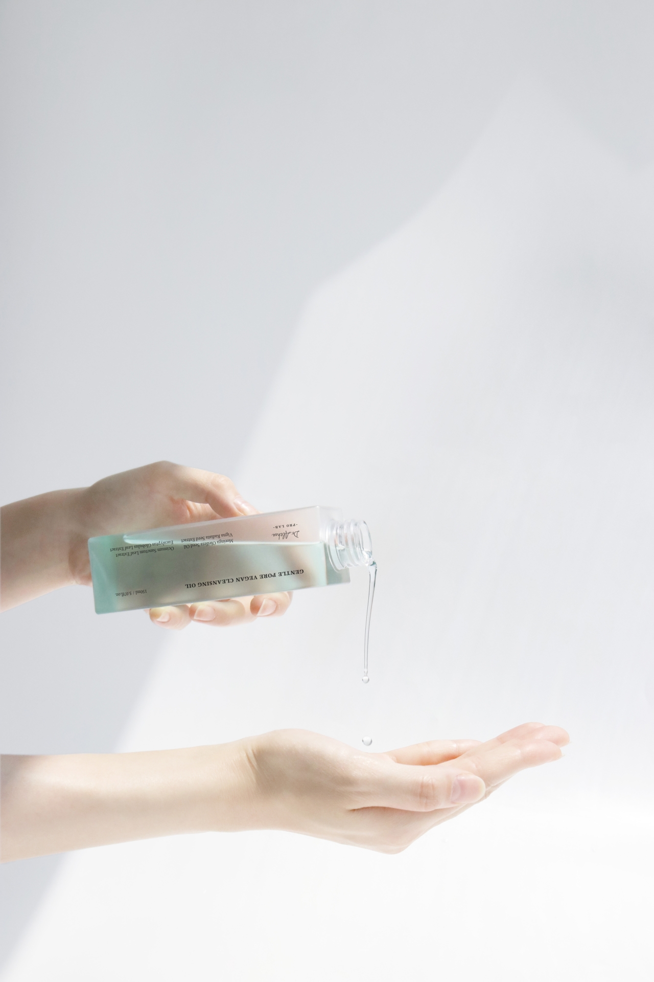 Dầu Tẩy Trang Gentle Pore Vegan Cleansing Oil