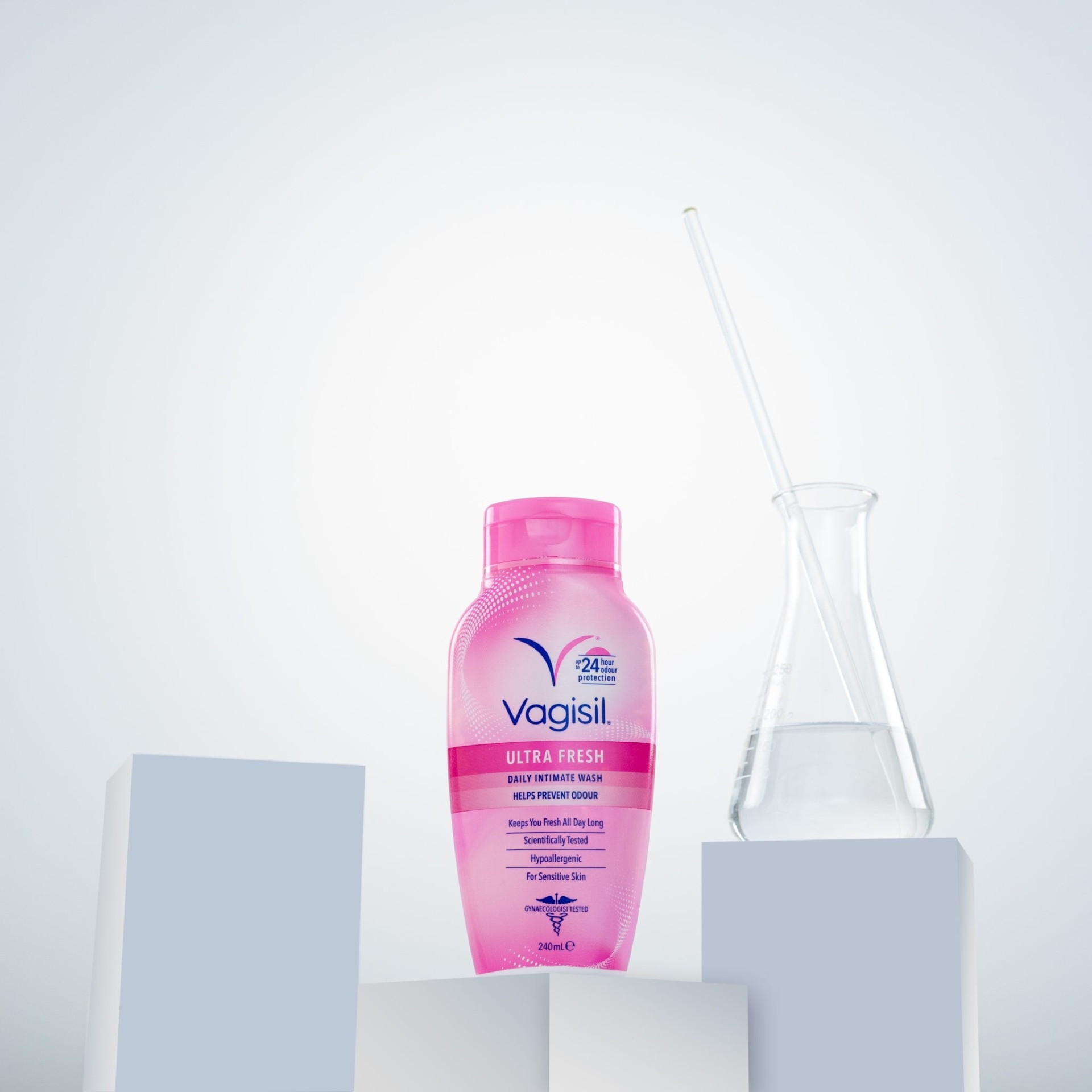 Gel vệ sinh phụ nữ Vagisil Ultra Fresh Daily Intimate Wash 354ml