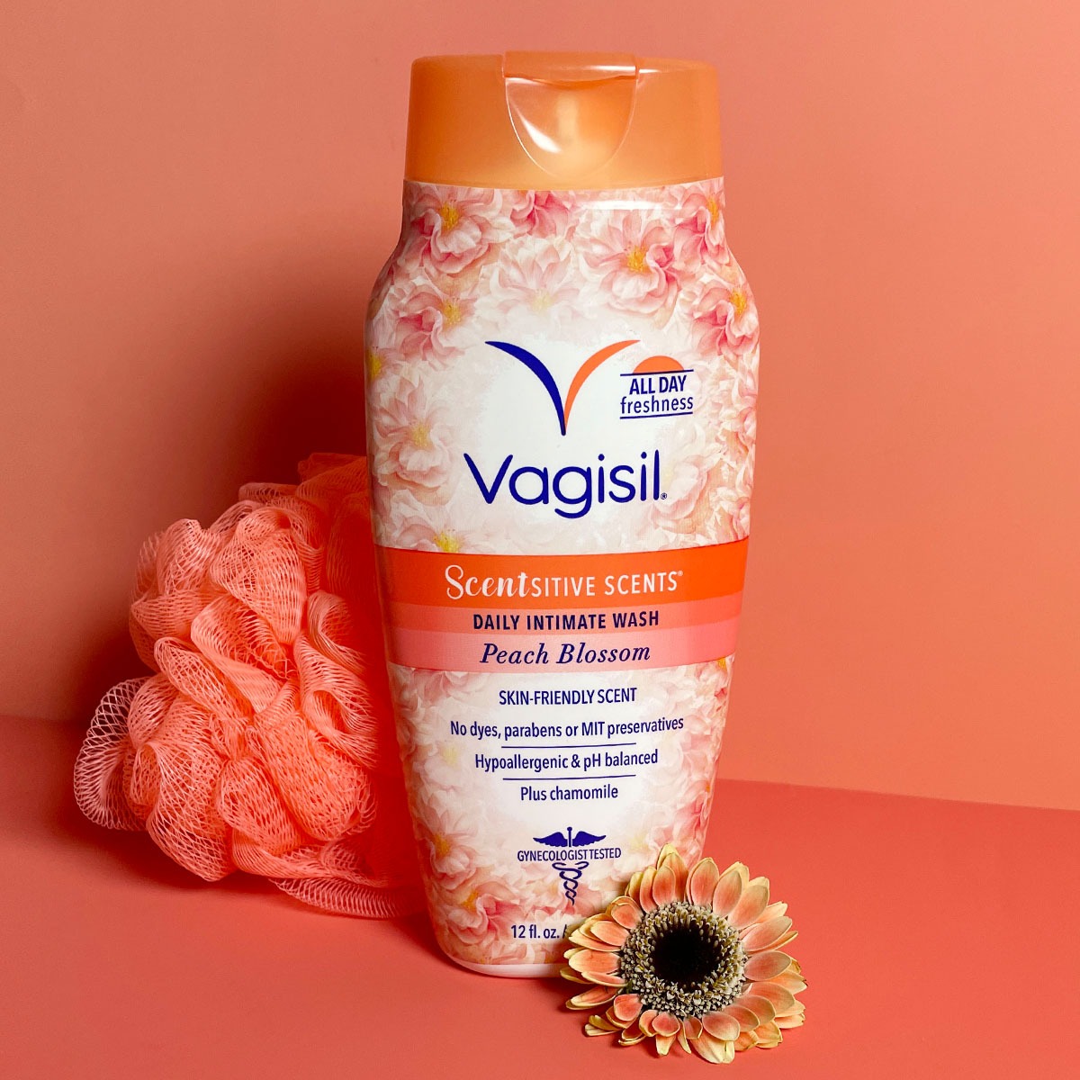 Gel vệ sinh phụ nữ Vagisil Scentsitive Scents Daily Intimate Wash Peach Blossom 240ml