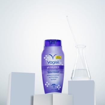 Gel vệ sinh phụ nữ Vagisil pH Balance Daily Intimate Wash 354ml
